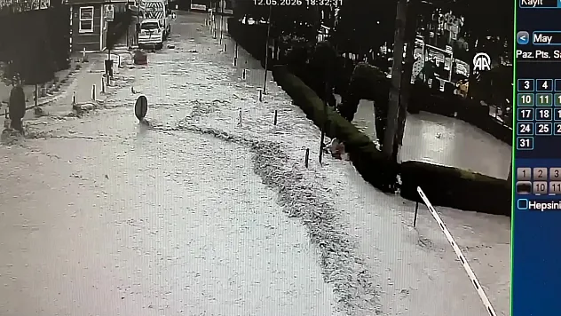 Havza'da selin gelişi kamerada