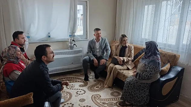 Havza Kaymakamı Samet Serin'den 1 Ekim Dünya Yaşlılar Günü'nde anlamlı ziyaret