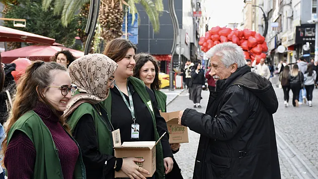 Hem içleri ısıttılar hem bilgilendirdiler: Yeşilay kadınları sahada