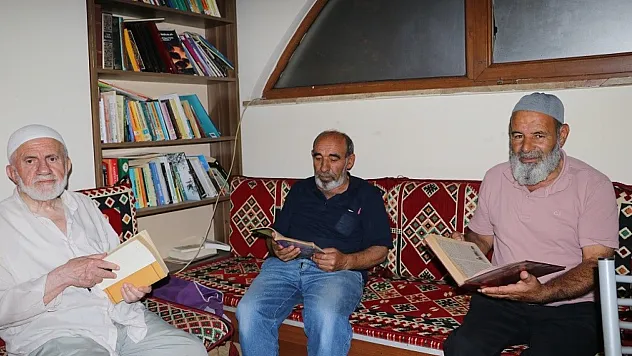 'Her Camiye Bir Kitaplık'