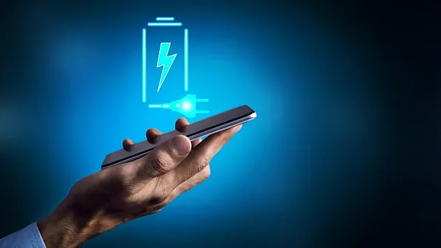 Hızlı Şarj Telefonu Bozar mı? Şehir Efsaneleri ve Gerçekler!