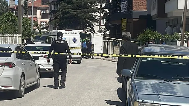 Hukuk Öğrencisinin Kan Donduran Vahşeti: Tartıştığı Anne ve Babasını Bıçaklayarak Katletti!