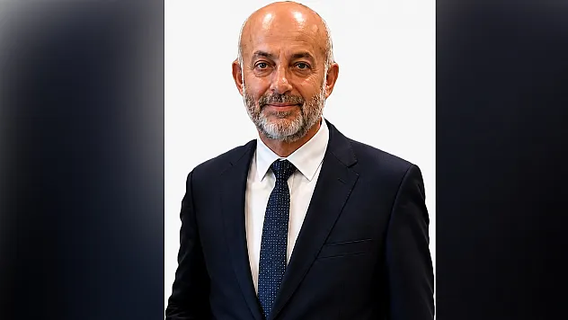 İbrahim Seven, 'Çocuklarımızı ahlaki ve insani değerlerle donatmalıyız'