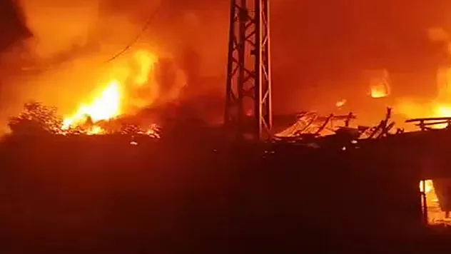 İki ev küle döndü