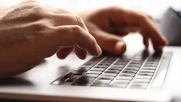 İkinci El Satışta Hesap Onayı Tuzağı: Paranızdan Olmayın!