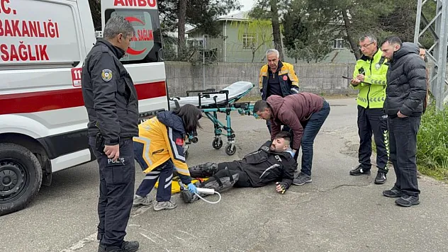 İlaç firması kurye motosikletiyle kaza yaptı