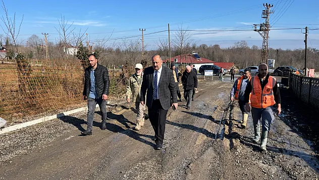 İlçede yol seferberliği devam ediyor: Salıpazarı'nda Biçme–Muslubey bağlantı yolunda beton yol çalışmaları sürüyor