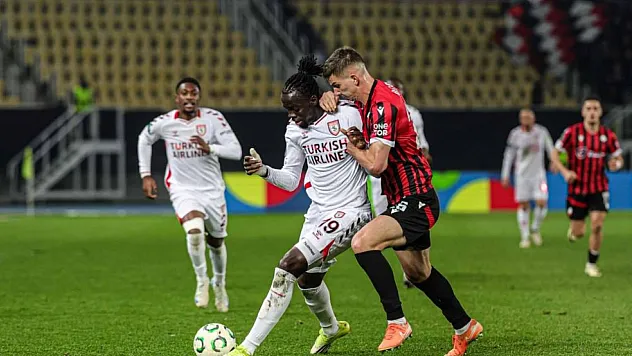 İlk yarıda gol sesi çıkmadı: KF Shkendija: 0 - Samsunspor: 0