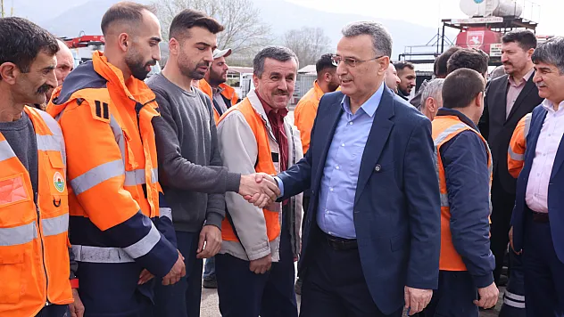 İlkadım Belediyesi Personeline Çifte Bayram