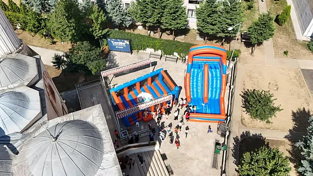 İlkadım'da Camiler Çocuk Sesleriyle Şenleniyor