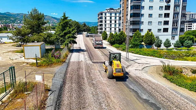 İlkadım' da yollar yenileniyor