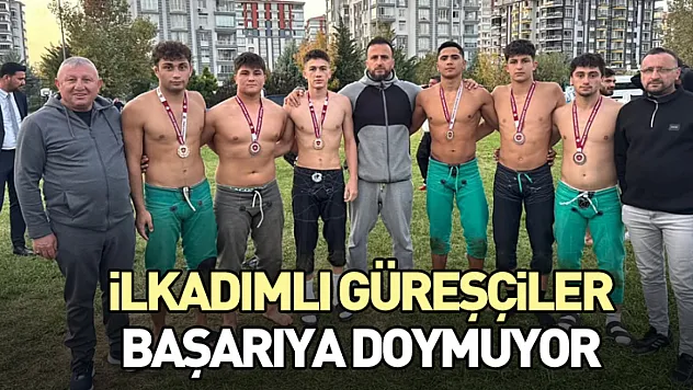 İlkadımlı güreşçiler başarıya doymuyor