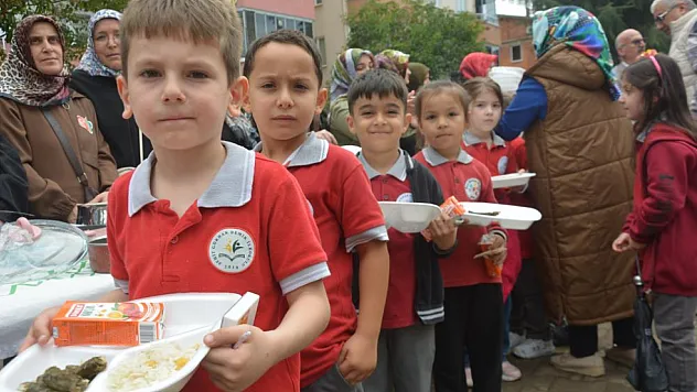 İlkokul öğrencilerinden Gazze'ye yardım eli