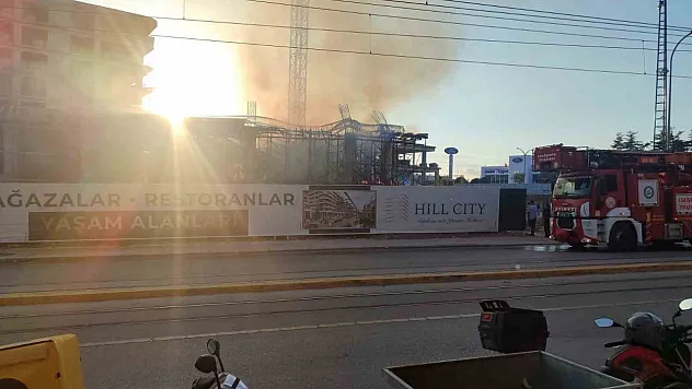 İnşaatta çıkan yangın kontrol altına alındı