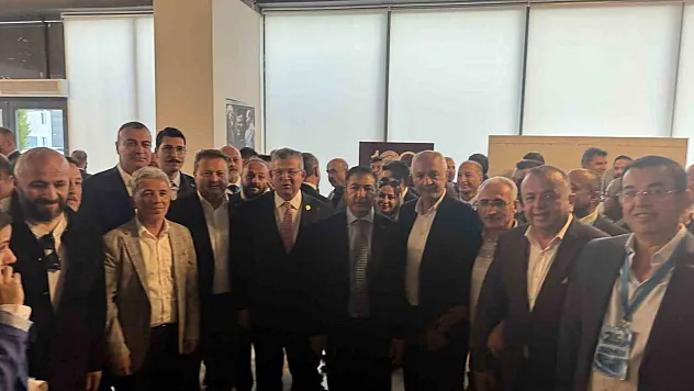 İş dünyası 'istikrar' dedi Uğur Erdoğan yeniden başkan
