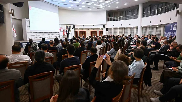 İş dünyasını geleceğe hazırlıyor