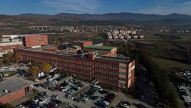 İşçinin kalın bağırsağı patladı