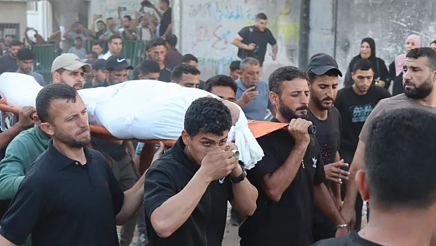 İsrail Gazze'de sivilleri vurdu: 6 ölü, 15 yaralı