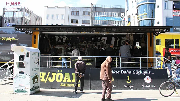 Jandarma Asayiş Vakfı'nın destek tırı Çarşamba'da