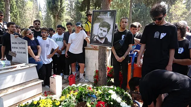 Jrokez Fenerbahçe bayrağıyla uğurlandı