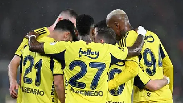 Kadıköy'de Avrupa Gecesi: Fenerbahçe - Nottingham Forest İlk 11'ler Belli Oldu! Talisca ve Asensio Sahada!