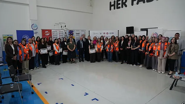 Kadın Mühendis Okulu ikinci dönem mezunlarını verdi