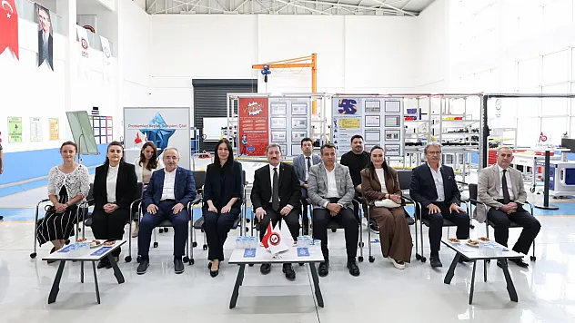 Kadın Mühendis Okulu'nun istihdam başarısı