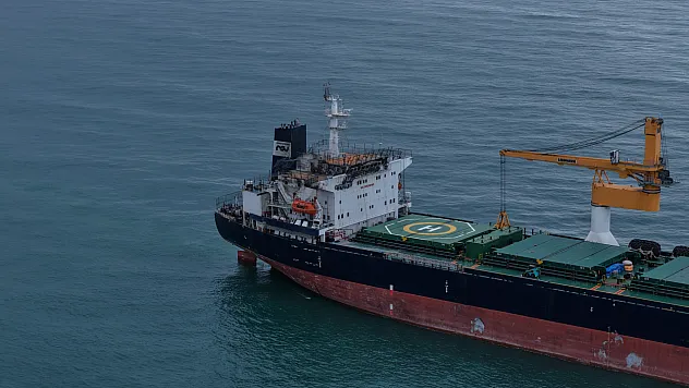 Karadeniz'de saldırıya uğrayan ARINA A Trabzon açıklarında