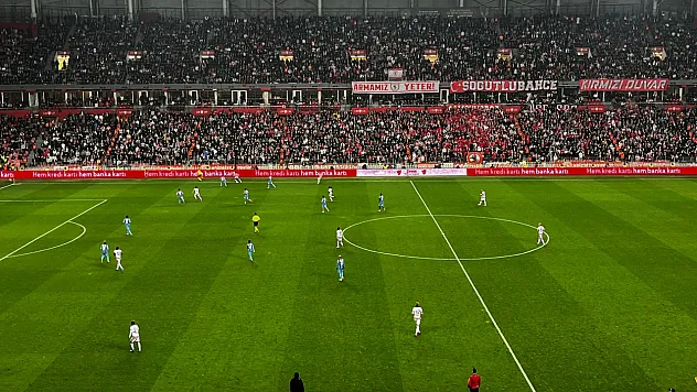 Karadeniz derbisinde ilk yarı sessiz geçti: 0-0