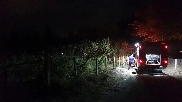 Karasu'da fındıklıkta çıkan yangın büyümeden söndürüldü