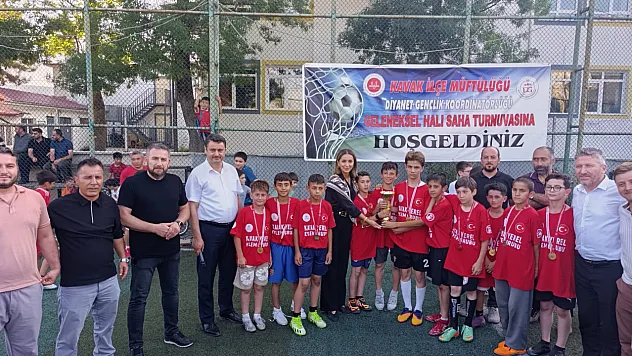 Kavak'ta Kur'an kursu futbol turnuvası tamamlandı