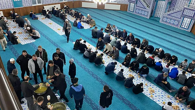 Kavak'ta sabah namazında anlamlı buluşma