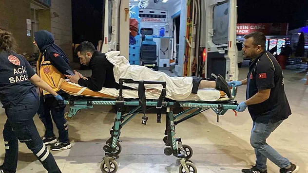 Kavgayı ayırmaya çalışan güvenlik görevlisi yaralandı