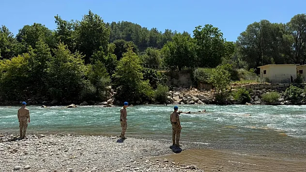 Kayıp genç için aramalar 9'uncu gününde