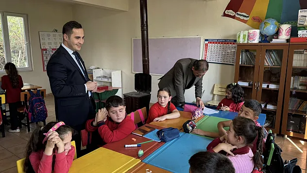 Kaymakam Beyazıt'tan Miniklere Ziyaret