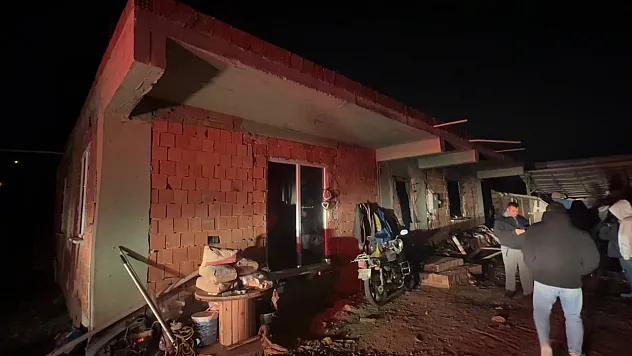 Kaynar Suya Benzin Döktüler Ev Patladı