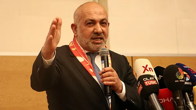 Kayserispor'da Ali Çamlı dönemi: 'Bu takımı şampiyon yapacağım'