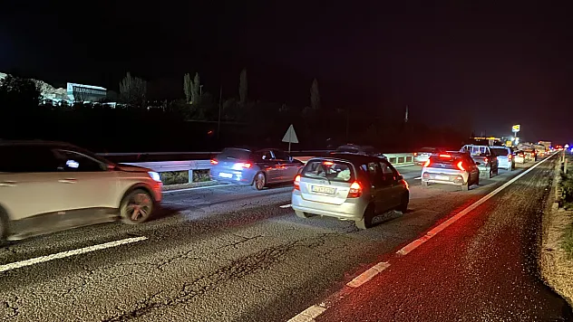 Kemikli Rampaları'nda bayram yoğunluğu! Trafik durma noktasında