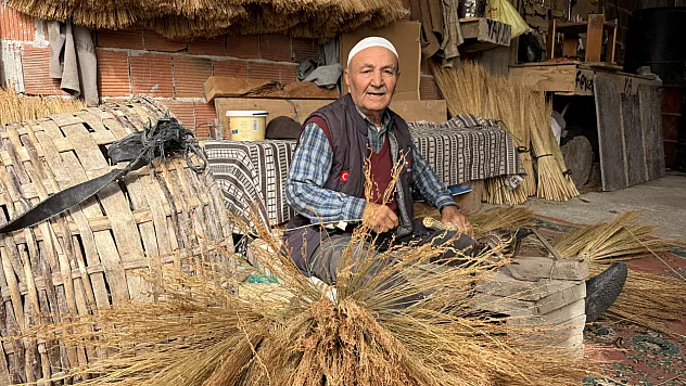 Kendi kendine öğrendi 15 yıldır bırakmadı