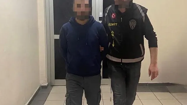 Kendini polis olarak tanıtıp 3,5 milyon lira dolandırdı