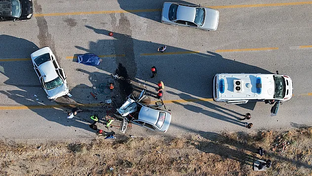 Kırıkkale'de Feci Kaza: İki Sürücü Hayatını Kaybetti