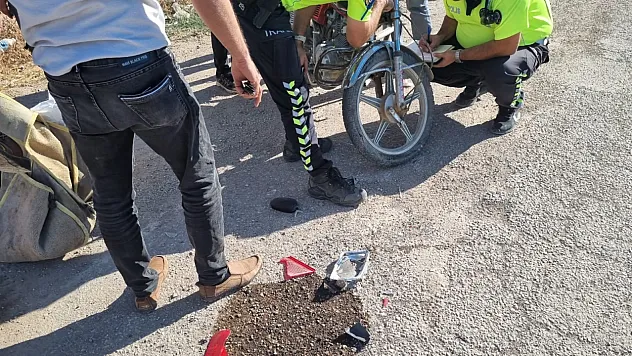 Plakasız motosiklet devrildi