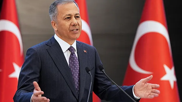 Kırmızı Bültenle aranan 9 ulusal seviyede aranan 2 şahıs Türkiye'ye getirildi