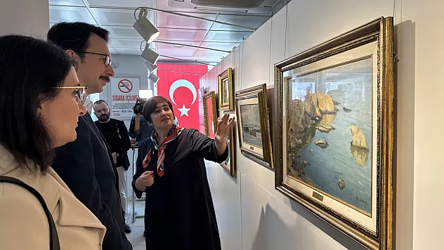 Kıyıdan Bakmak sergisi Bartın'da sanatseverlerle buluştu