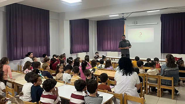 Kızılay'dan Havza'da öğrencilere afet farkındalığı eğitimi