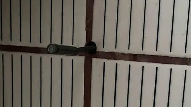Komşusunun Banyosuna Gizli Kamera Koydu