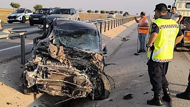 Kontrolden çıkan otomobil bariyerlere çarptı: 1 yaralı