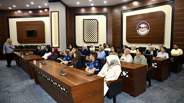 Körfez Belediyesi Meme Kanseri Semineri Düzenledi