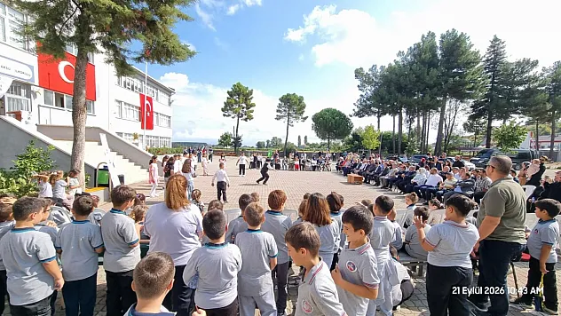 Köy okulu öğrencileri deney ve VR ile tanıştı