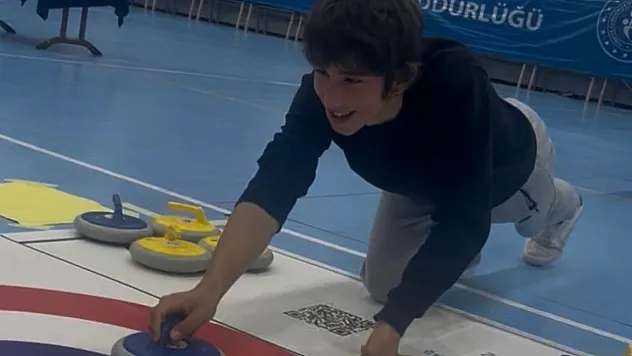 Köyceğiz'in genç curlingcileri Türkiye finallerinde başarı elde etti